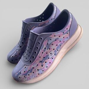 Native Sugar Lite Sugarlite pink purple slip on outdoor shoes Junior Youth sz 3
